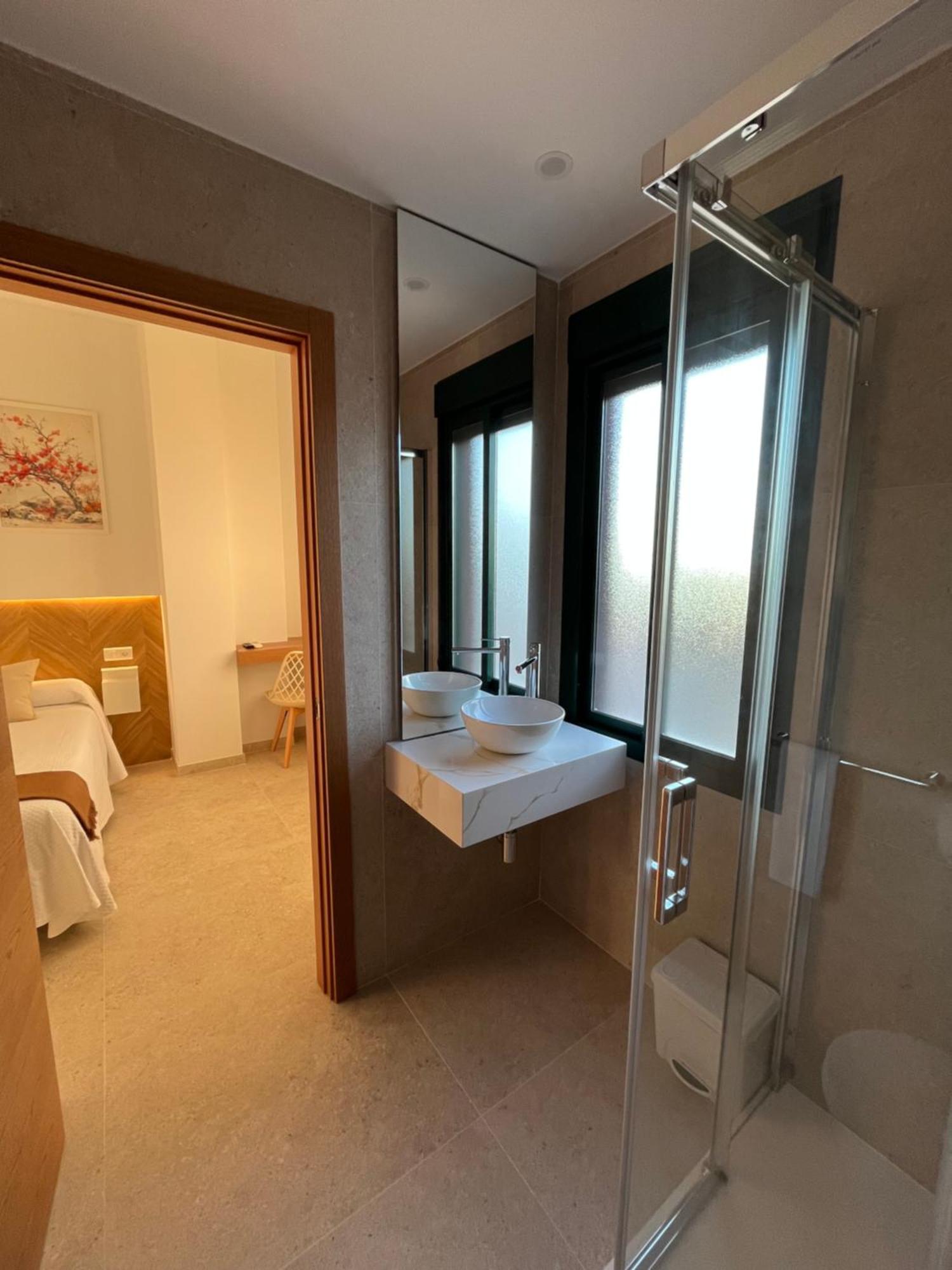 Hostal Parador De Los Llanos Torreorgaz Екстериор снимка